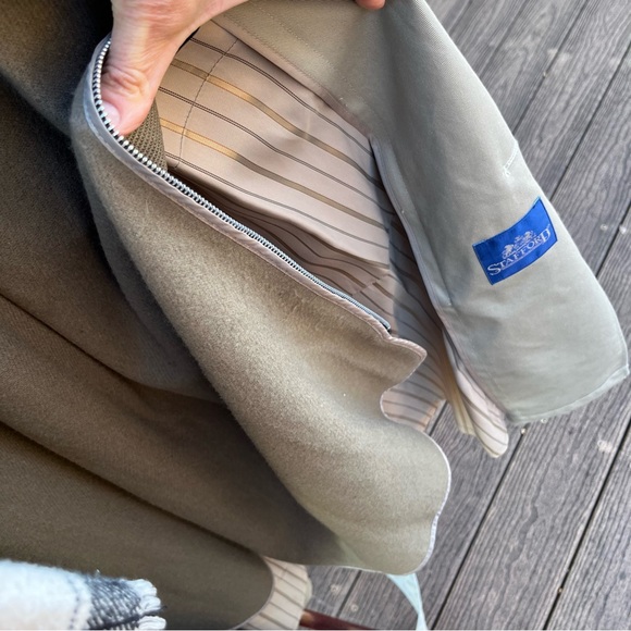 Men’s vintage khaki tan trenchcoat with winter zip out lining. size 44 regular - Picture 8 of 16